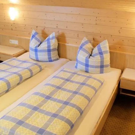Haus Tuklar *