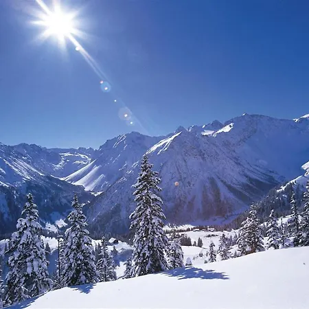 Guest house Haus Tuklar 3*