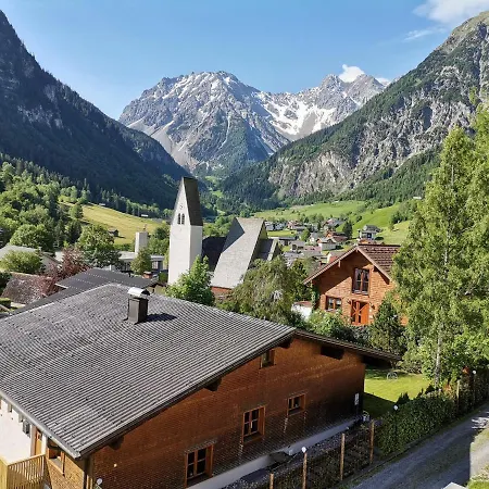 Haus Tuklar
