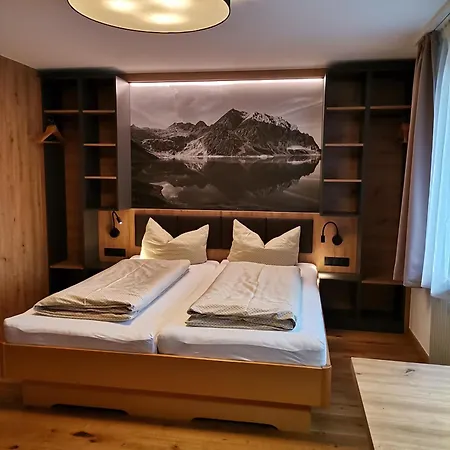 Pensjonat Haus Tuklar *