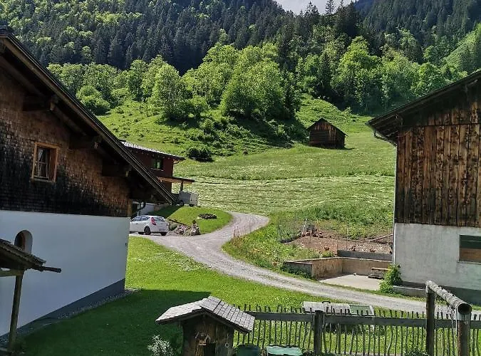 Gasthof Haus Tuklar 3*