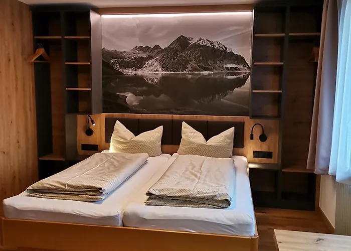 Guest house Haus Tuklar 3*